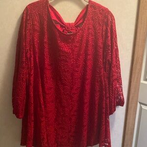 Red laced blouse with lining from Roz & Ali, three-quarter sleeve